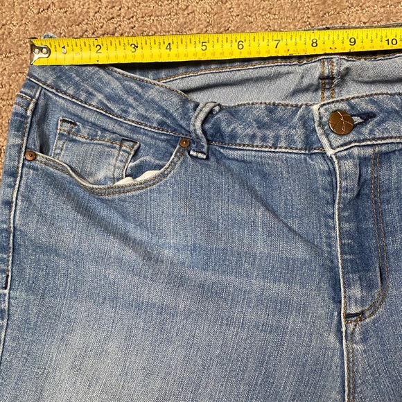 Jessica Simpson Roll Crop Skinny Women's Size 12/31 Jeans Casual - Picture 4 of 12